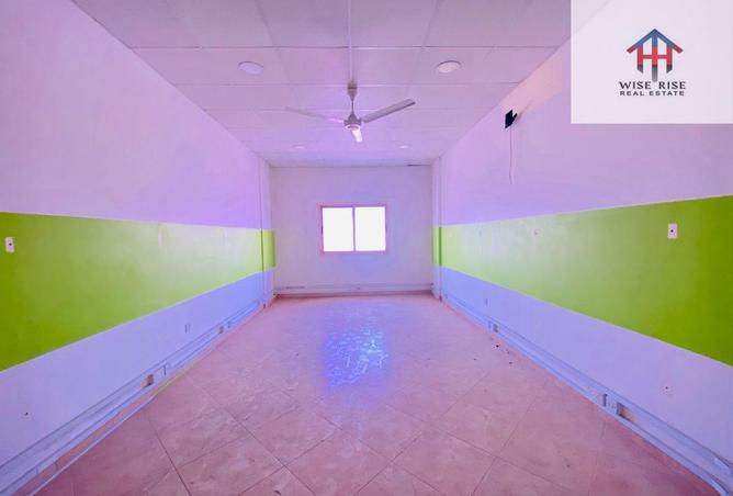 954046 - Property Image 3
