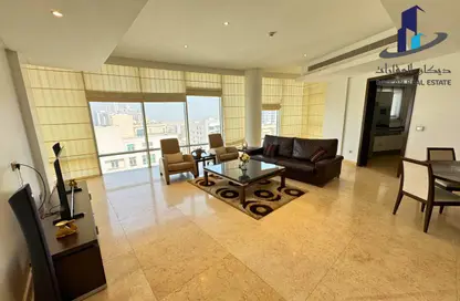 Apartment - 2 Bedrooms - 3 Bathrooms for rent in Al Juffair - Capital Governorate
