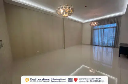 شقة - 3 غرف نوم - 4 حمامات للبيع في السيف - محافظة العاصمة