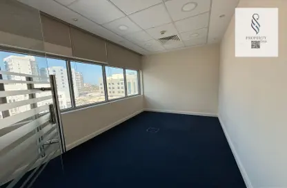 Office Space - Studio - 1 Bathroom for rent in Seef - Capital Governorate