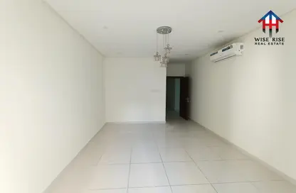 Apartment - 4 Bedrooms - 4 Bathrooms for rent in Hidd - Muharraq Governorate
