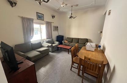 Apartment - 2 Bedrooms - 2 Bathrooms for rent in Mahooz - Manama - Capital Governorate
