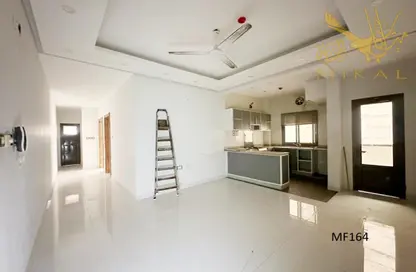Apartment - 2 Bedrooms - 2 Bathrooms for rent in Busaiteen - Muharraq Governorate Apartment - 2 Bedrooms - 2 Bathrooms for rent in Busaiteen - Muharraq Governorate