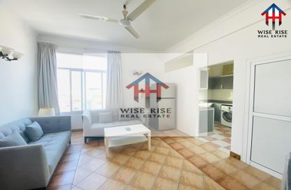 Apartment - 2 Bedrooms - 2 Bathrooms for rent in Mahooz - Manama - Capital Governorate