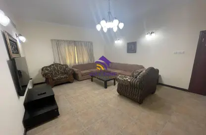 Apartment - 3 Bedrooms - 3 Bathrooms for rent in Al Juffair - Capital Governorate