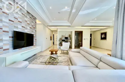 Apartment - 3 Bedrooms - 4 Bathrooms for sale in Reef Island - Capital Governorate