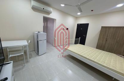 Apartment - Studio - 1 Bathroom for rent in Zinj - Manama - Capital Governorate