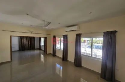 Villa - 3 Bedrooms - 3 Bathrooms for rent in Salmaniya - Manama - Capital Governorate