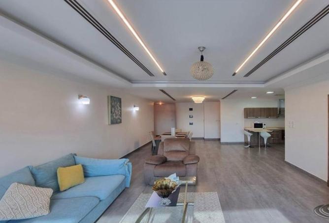 955113 - Property Image 2