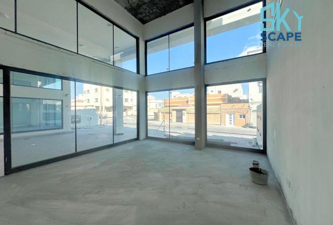 962440 - Property Image 2