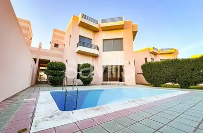 Pool image for: Villa - 5 Bedrooms - 6 Bathrooms for rent in Saar - Northern Governorate, Image 1