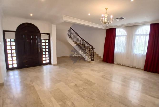 923376 - Property Image 3