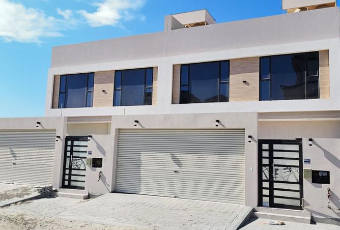 963812 - Property Image 3