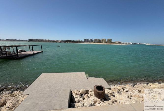 988083 - Property Image 2