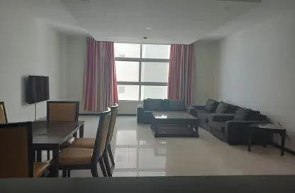 Apartment - 2 Bedrooms - 2 Bathrooms for rent in Al Juffair - Capital Governorate