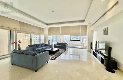 Apartment - 2 Bedrooms - 3 Bathrooms for rent in Al Juffair - Capital Governorate