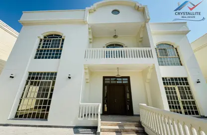 فيلا - 6 غرف نوم - 8 حمامات للايجار في توبلي - المحافظة الوسطى