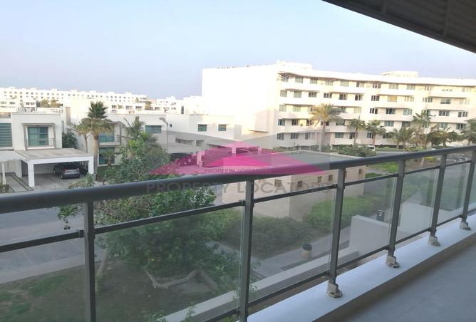 932849 - Property Image 2