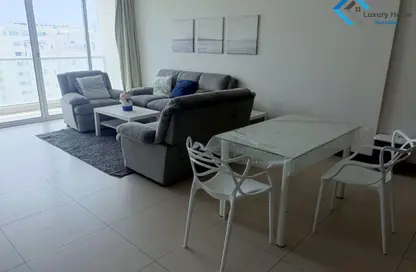 Apartment - 2 Bedrooms - 3 Bathrooms for rent in Busaiteen - Muharraq Governorate
