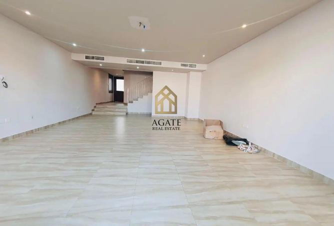 970809 - Property Image 2