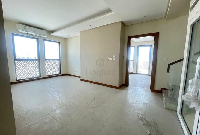 957278 - Property Image 2