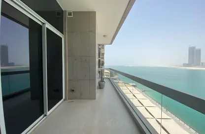 Apartment - 3 Bedrooms - 3 Bathrooms for rent in Reef Island - Capital Governorate