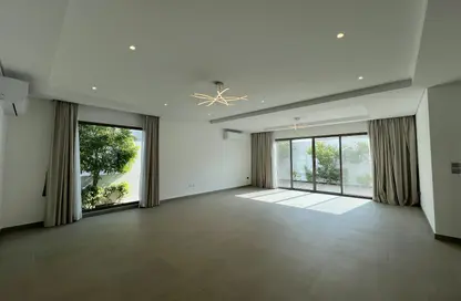 Villa - 4 Bedrooms - 4 Bathrooms for rent in Saar - Northern Governorate