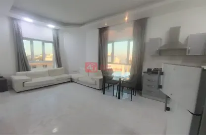 Living / Dining Room image for: Apartment - 1 Bedroom - 1 Bathroom for rent in Salmaniya - Manama - Capital Governorate, Image 1