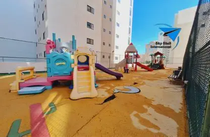 Apartment - 2 Bedrooms - 3 Bathrooms for rent in Al Juffair - Capital Governorate