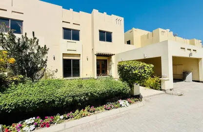Villa - 4 Bedrooms - 4 Bathrooms for rent in Janabiya - Northern Governorate