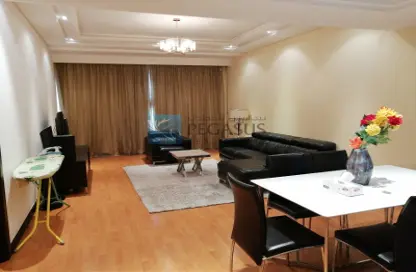 Living / Dining Room image for: Apartment - 1 Bedroom - 2 Bathrooms for sale in Abraj Al Lulu - Manama - Capital Governorate, Image 1