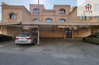 فيلا - 5 غرف نوم - 7 حمامات للايجار في الحد - المحرق