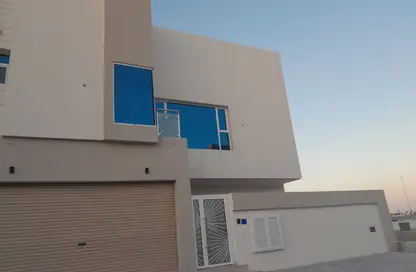 فيلا - 4 غرف نوم - 4 حمامات للايجار في سماهيج - المحرق