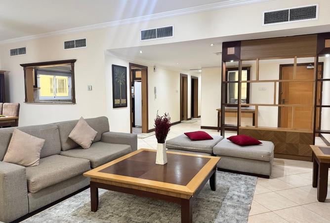 970589 - Property Image 2