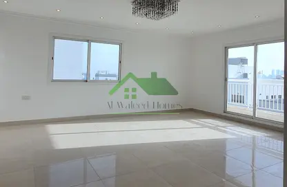 Apartment - 3 Bedrooms - 4 Bathrooms for rent in Hidd - Muharraq Governorate