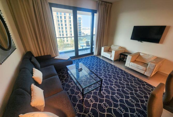 989405 - Property Image 2