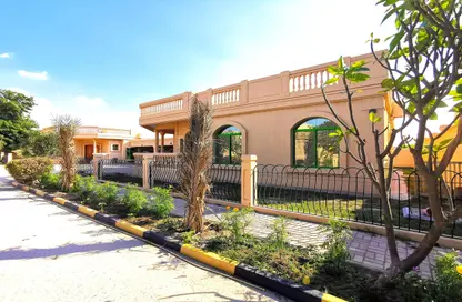 Outdoor House image for: Villa - 3 Bedrooms - 3 Bathrooms for rent in Janabiya - Northern Governorate, Image 1