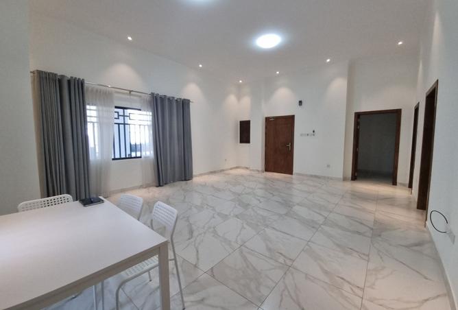 972425 - Property Image 2