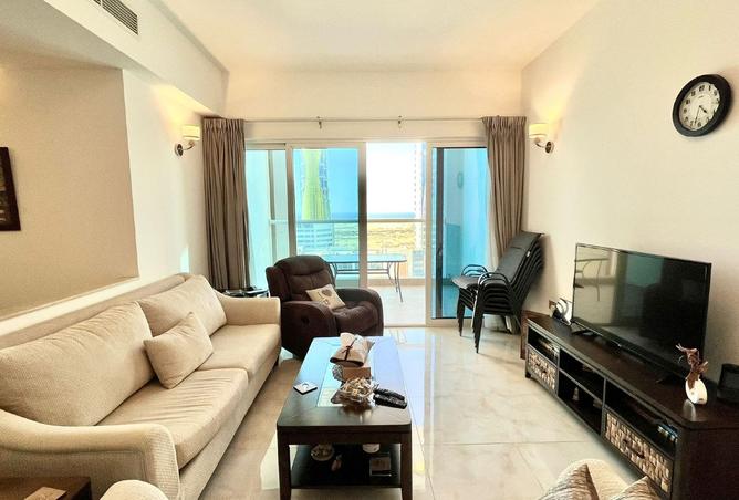 987704 - Property Main Image