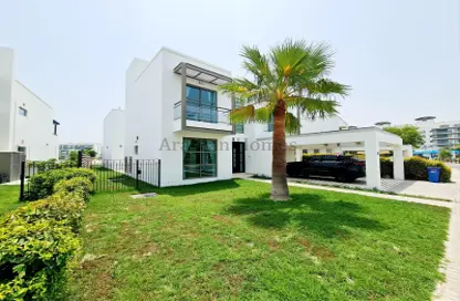 Outdoor House image for: Villa - 5 Bedrooms - 6 Bathrooms for rent in Tala Island - Amwaj Islands - Muharraq Governorate, Image 1