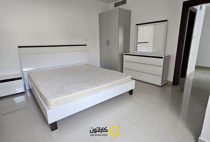 985725 - Property Image 3