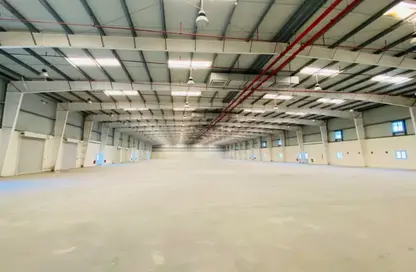 Warehouse - Studio - 1 Bathroom for rent in Hidd - Muharraq Governorate