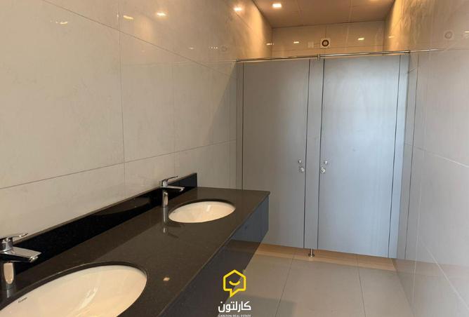 984833 - Property Image 3