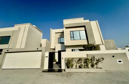 Villa - 4 Bedrooms - 6 Bathrooms for sale in Hidd - Muharraq Governorate