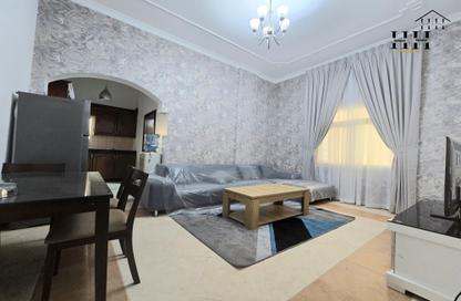 Apartment - 2 Bedrooms - 2 Bathrooms for rent in Al Juffair - Capital Governorate