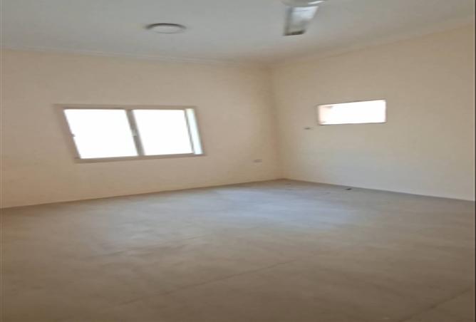 981118 - Property Image 3