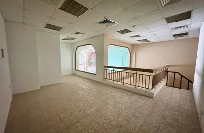 Shop - Studio - 3 Bathrooms for rent in Adliya - Manama - Capital Governorate