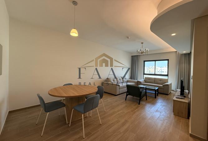 990176 - Property Image 2