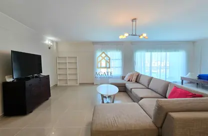 Apartment - 2 Bedrooms - 2 Bathrooms for rent in Tala Island - Amwaj Islands - Muharraq Governorate