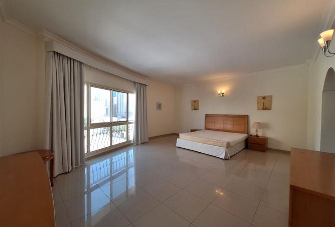 957641 - Property Image 2